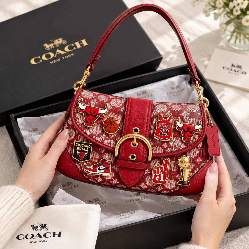 Chicago Bulls Soho Bag With Charm